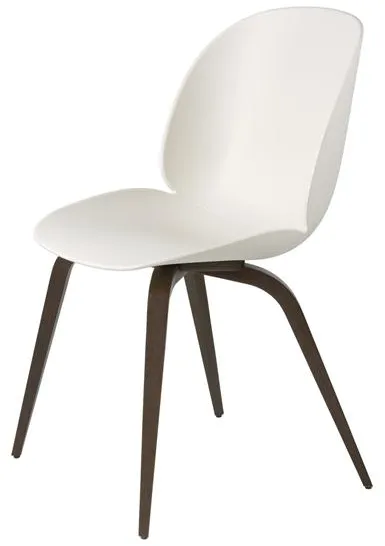 GUBI Beetle Spisebordsstol Trebase Røkt Eik Matt/Alabaster Hvit